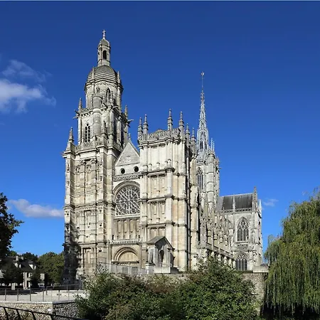 Apartment Le Panama - 5 Min A Pied Du Centre Avec Jardin Evreux